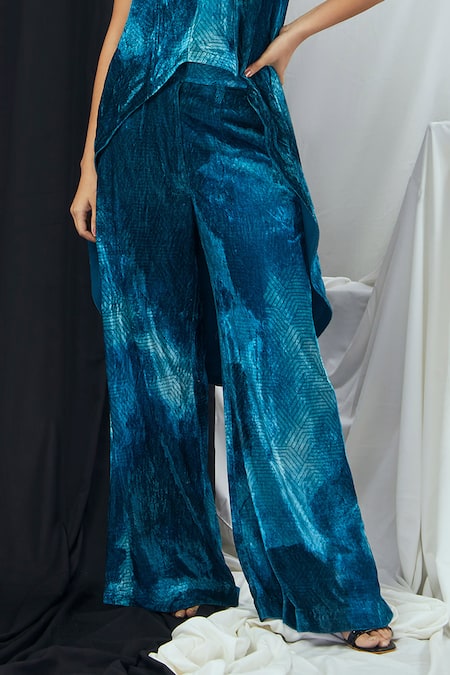 Nirmooha Blue Velvet Round Neck Asymmetric Blotch Print Tunic With Pant Online at Aza Fashions Nirmooha_Blue Velvet Round Neck Asymmetric Blotch Print Tunic With Pant _Online_at_Aza_Fashions
