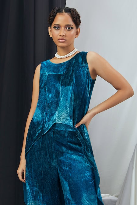 Buy Nirmooha Blue Velvet Round Neck Asymmetric Blotch Print Tunic With Pant Online at Aza Fashions Buy_Nirmooha_Blue Velvet Round Neck Asymmetric Blotch Print Tunic With Pant _Online_at_Aza_Fashions