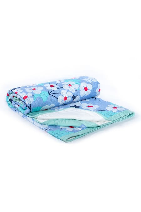 Cocobee_Blue Cotton Printed Leafy Floral Quilt _Online_at_Aza_Fashions