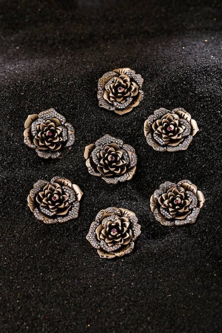 Buy_Cosa Nostraa_Gold Embroidery Regal Rose Carved Buttons - Set Of 7 _Online_at_Aza_Fashions