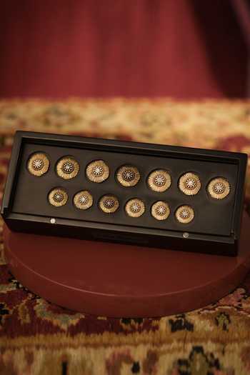 Cosa Nostraa Flower Power Carved Buttons - Set of 13 