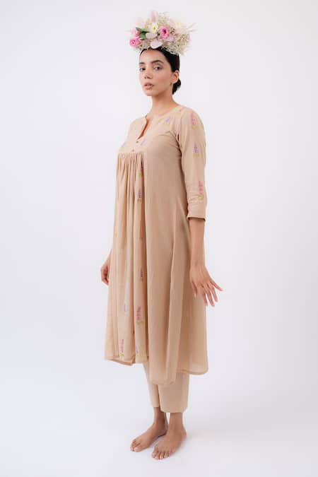 Shop_Avaasya Jaipur_Brown Cotton Embroidery Split V-neck Floral Kurta And Pant Set _Online_at_Aza_Fashions