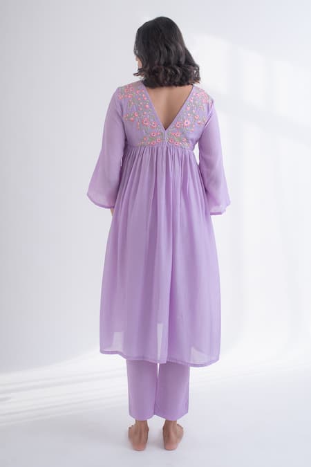 Avaasya Jaipur Floral Embroidered Kurta Pant Set 