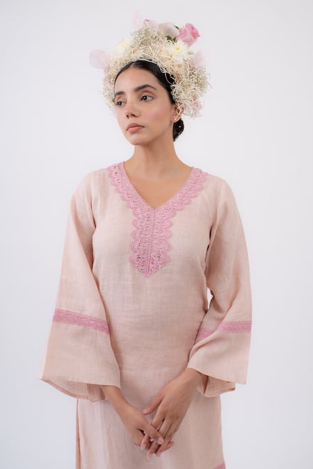 Avaasya Jaipur_Pink Linen Lace V-neck Crochet Kurta And Pant Set _Online_at_Aza_Fashions