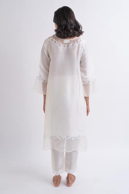 Avaasya Jaipur Upada Silk Embroidered Kurta & Pant Set 