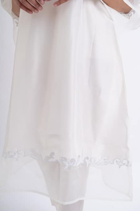 Buy_Avaasya Jaipur_Ivory Silk Embroidery Split V-neck Upada Kurta And Pant Set _Online_at_Aza_Fashions