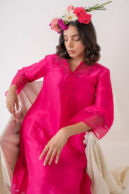 Avaasya Jaipur_Pink Upada Silk Embroidered Applique Notched Kurta And Pant Set  _at_Aza_Fashions