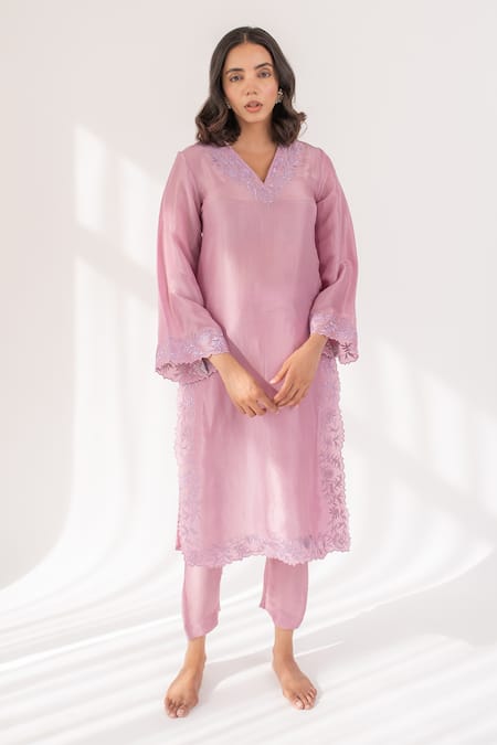 Avaasya Jaipur_Pink Silk Embroidery V-neck Upada Resham Kurta And Pant Set _Online_at_Aza_Fashions