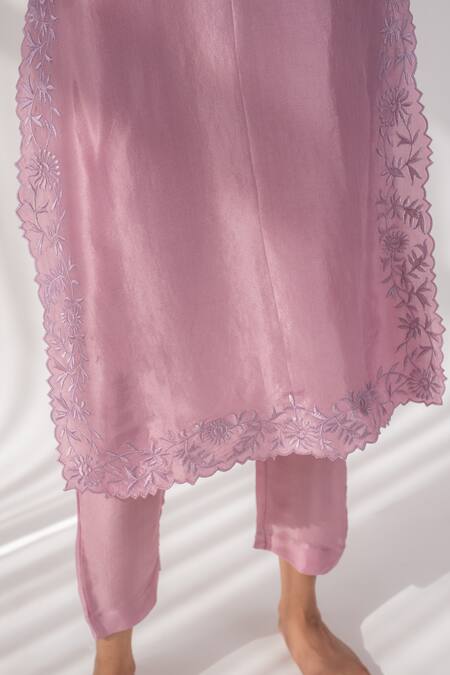 Buy_Avaasya Jaipur_Pink Silk Embroidery V-neck Upada Resham Kurta And Pant Set _Online_at_Aza_Fashions