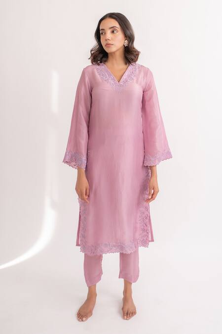 Shop_Avaasya Jaipur_Pink Silk Embroidery V-neck Upada Resham Kurta And Pant Set _Online_at_Aza_Fashions