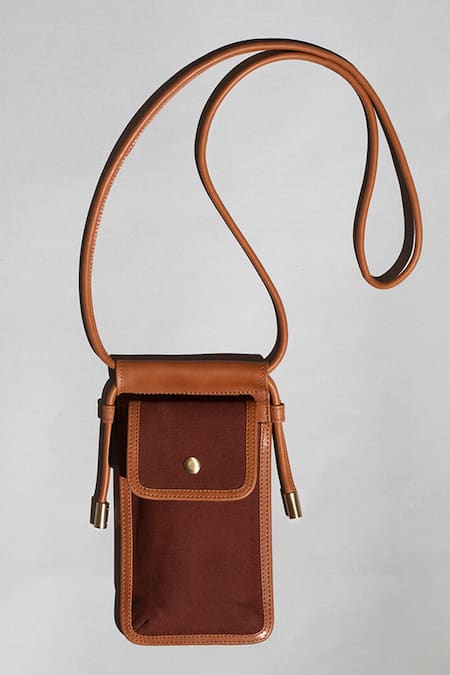 Buy MAYNCA Brown Synthetic Leather Zipper Closure Women's Casual Sling Bag  | Shoppers Stop