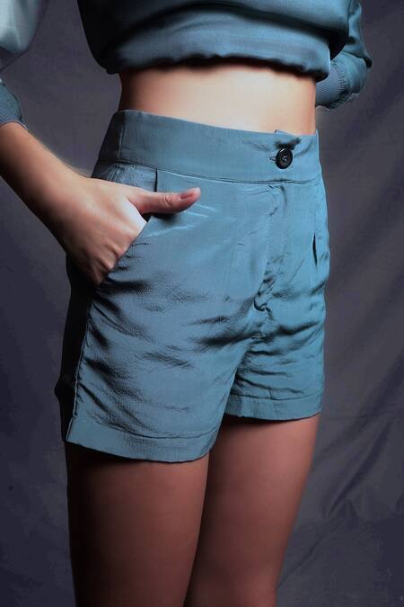 Seesa Green Crepe Solid Shorts With Side Pockets Online at Aza Fashions Seesa_Green Crepe Solid Shorts With Side Pockets _Online_at_Aza_Fashions