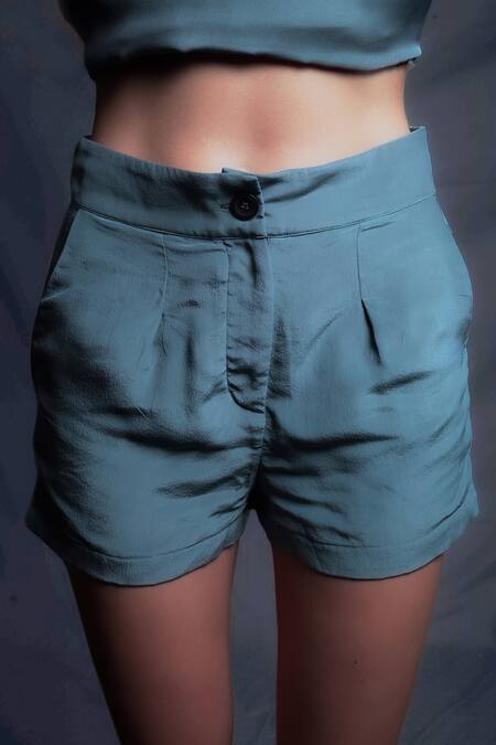 Buy Seesa Green Crepe Solid Shorts With Side Pockets Online at Aza Fashions Buy_Seesa_Green Crepe Solid Shorts With Side Pockets _Online_at_Aza_Fashions