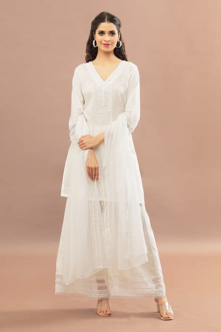 Kalakaari By Sagarika_White Cotton, Kota Doria Lace V-neck Cut Work Border Kurta Palazzo Set _at_Aza_Fashions