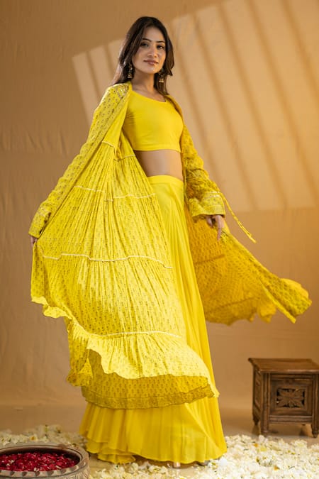 Shop Nazar By Indu Yellow Cotton Round Neck Flower Block Print Cape Flared Pant Set at Aza Fashions Shop_Nazar By Indu_Yellow Cotton Round Neck Flower Block Print Cape Flared Pant Set _at_Aza_Fashions