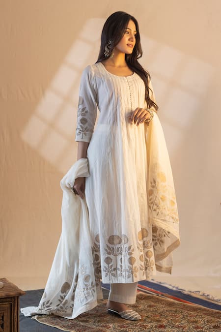 Shop Nazar By Indu Ivory Cotton Embroidery Round Neck Floral Print Kurta Set at Aza Fashions Shop_Nazar By Indu_Ivory Cotton Embroidery Round Neck Floral Print Kurta Set _at_Aza_Fashions