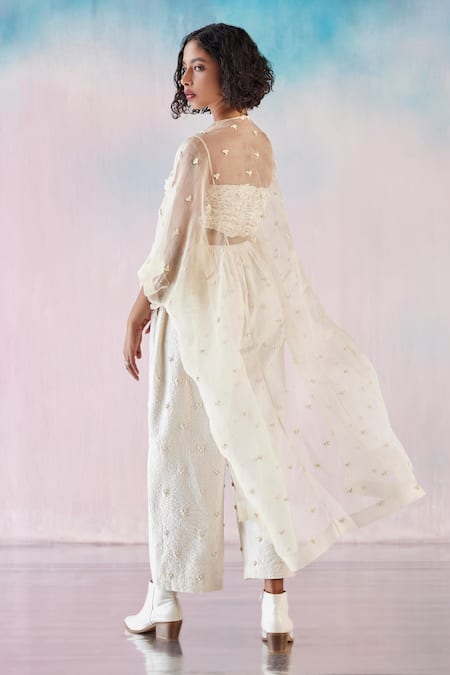 Ilk Organza Foam Heart Embroidered Cape 