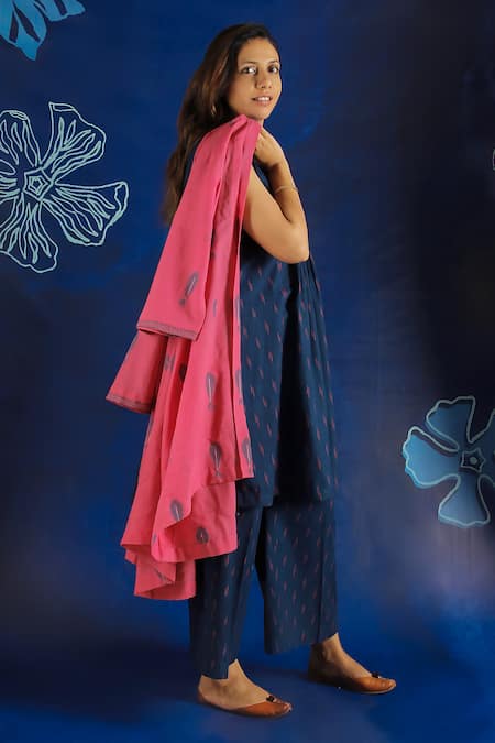 Ibai Lotus Embroidered Overlay Jacket 