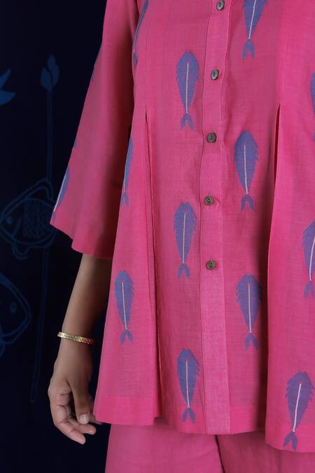 Buy Ibai Pink Handloom Cotton Mandarin Collar Fish Woven Top Online at Aza Fashions Buy_Ibai_Pink Handloom Cotton Mandarin Collar Fish Woven Top _Online_at_Aza_Fashions