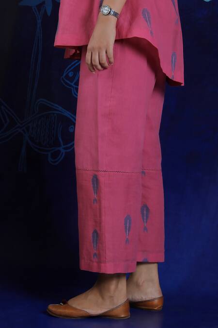 Buy_Ibai_Pink Handwoven Jamdani And Muslin Fish Pattern Pant_Online_at_Aza_Fashions