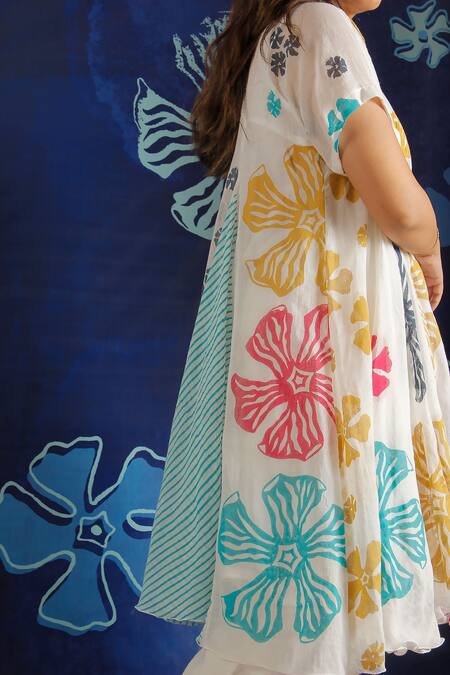 Ibai_White Cotton, Muslin Embroidery Mandarin Collar Shiuli Print Dress _at_Aza_Fashions
