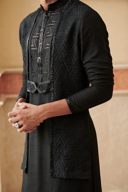 Buy_Philocaly_White Silk Embroidery Marvel Panelled Kurta _Online_at_Aza_Fashions