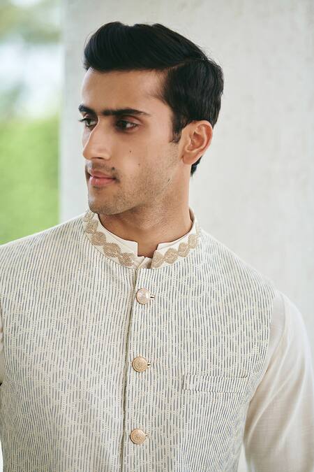 Shop_Philocaly_White Silk Embroidery Cut Dana Bundi_Online_at_Aza_Fashions