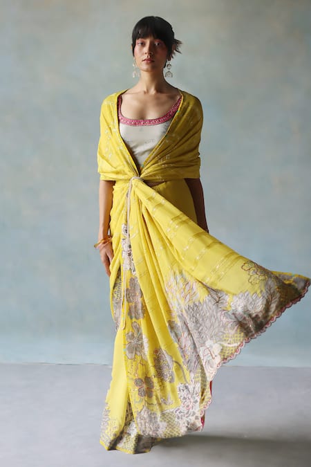 Rajiramniq Hand Embroidered Saree With Unstitched Blouse Fabric 