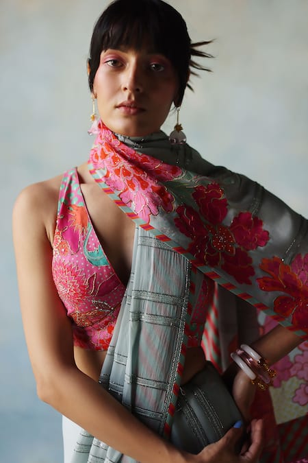 Rajiramniq_Blue Crepe Beads Retro Floral Print Saree With Unstitched Blouse Fabric _Online_at_Aza_Fashions