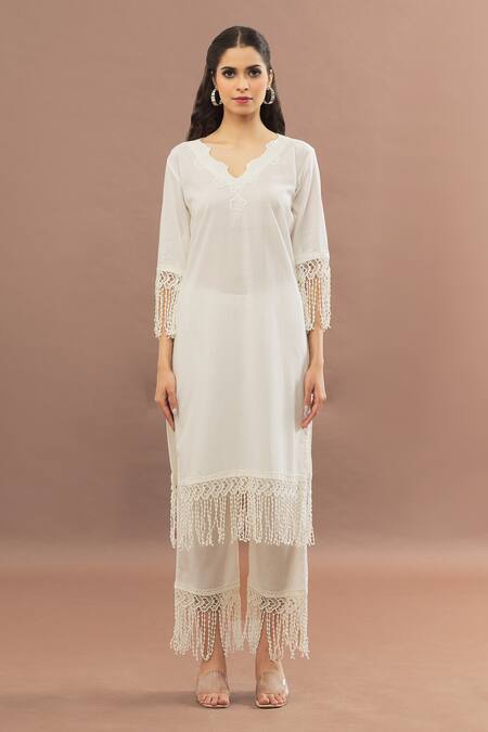 Buy_Kalakaari By Sagarika_White Cotton, Kota Doria Lace Keyhole Neck Cut Work Border Kurta Pant Set _Online_at_Aza_Fashions