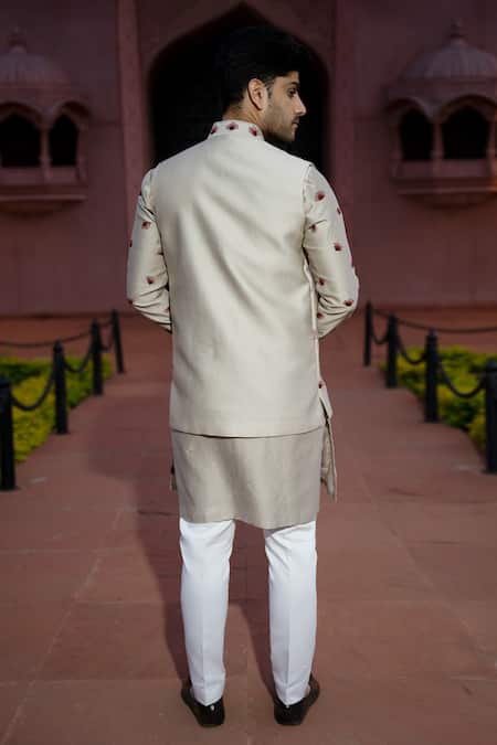 Shop Kaaj Button X AZA Gold Chanderi Silk Embroidery Floral Bundi And Kurta Set at Aza Fashions Shop_Kaaj Button X AZA_Gold Chanderi Silk Embroidery Floral Bundi And Kurta Set _at_Aza_Fashions