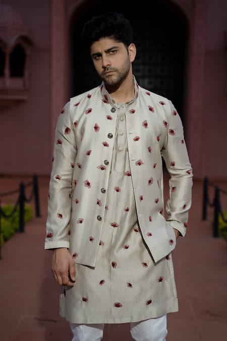Kaaj Button X AZA Gold Chanderi Silk Embroidery Floral Bundi And Kurta Set Online at Aza Fashions Kaaj Button X AZA_Gold Chanderi Silk Embroidery Floral Bundi And Kurta Set _Online_at_Aza_Fashions