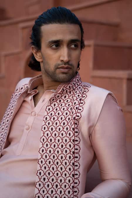 Buy_Kaaj Button X AZA_Pink Chanderi Silk Embroidery Quatrefoil Bundi Set _Online_at_Aza_Fashions