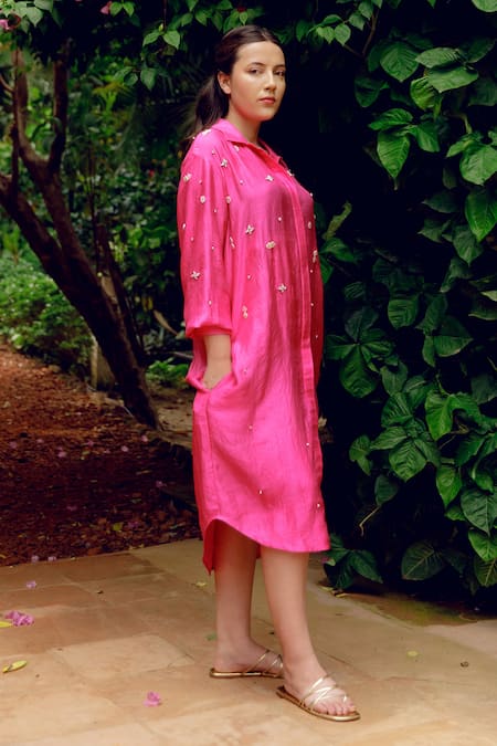 Kavya Singh Kundu_Pink Silk Embroidery Collared Elle Handwoven Mulberry Shirt Dress _Online_at_Aza_Fashions