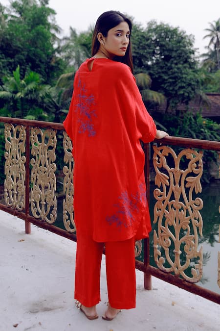 Shop_Kavya Singh Kundu_Red Handloom Cotton, Silk Beads Round Emma Handwoven Mulberry Tunic With Pant _at_Aza_Fashions