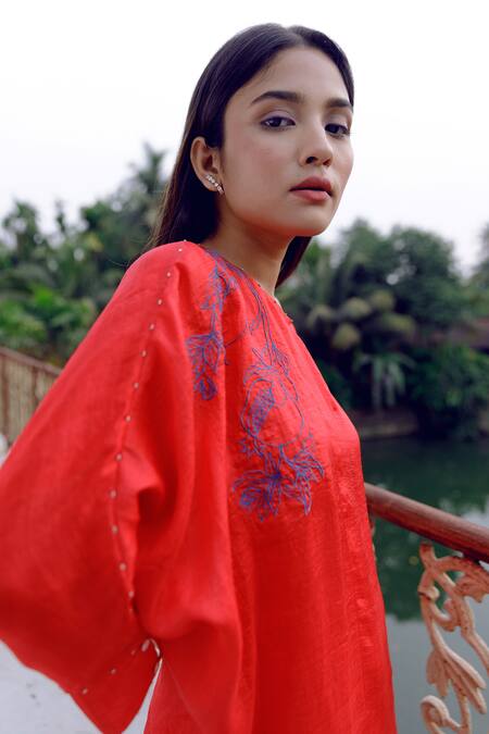 Buy_Kavya Singh Kundu_Red Handloom Cotton, Silk Beads Round Emma Handwoven Mulberry Tunic With Pant _Online_at_Aza_Fashions