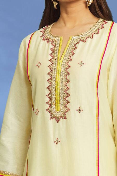 Shop OMI Yellow Silk, Chanderi, Chiffon Mirrors, Embroidery Split V-neck Kurta Pant Set Online at Aza Fashions Shop_OMI_Yellow Silk, Chanderi, Chiffon Mirrors, Embroidery Split V-neck Kurta Pant Set _Online_at_Aza_Fashions