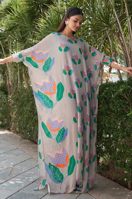Affroz_Grey Georgette V-neck Floral Print Kaftan _Online_at_Aza_Fashions