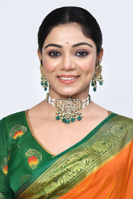 Posh By Rathore_White Fabric Flowers, Stones, Beads Embellished Choker Set _Online_at_Aza_Fashions