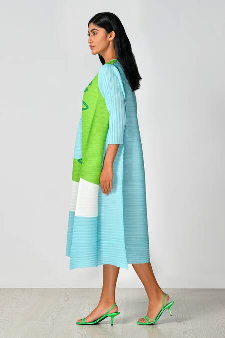 Buy_Crimp_Blue Polyester Round Neck Doodle Print Pleated Dress_Online_at_Aza_Fashions