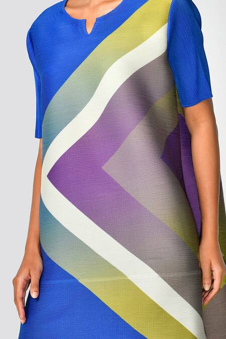 Crimp_Blue Polyester Split V-neck Geometric Print Dress_Online_at_Aza_Fashions
