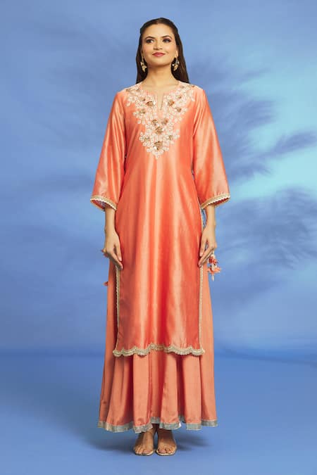 OMI Peach Silk Chanderi Hand Embroidered Mukaish Notched Yoke Tunic  3