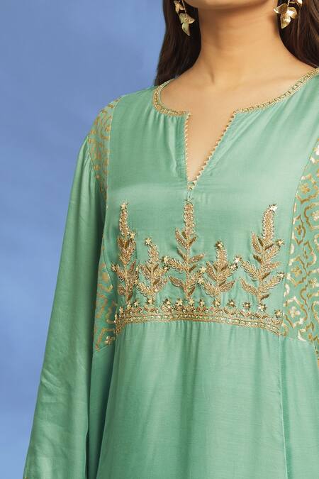 Shop_OMI_Blue Twill, Chiffon Embroidery Split V-neck Sleeve Hand Kurta Pant Set _Online_at_Aza_Fashions