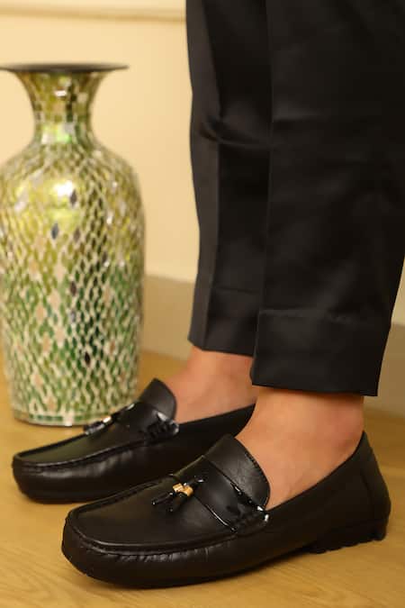 Lafattio_Black Tasselled Leather Loafers  _at_Aza_Fashions