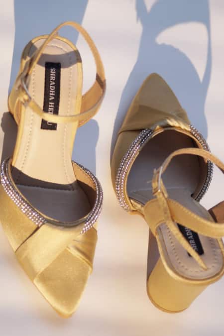 Buy_Shradha Hedau Footwear Couture_Gold Embellished Eisha Close Toe Heels 