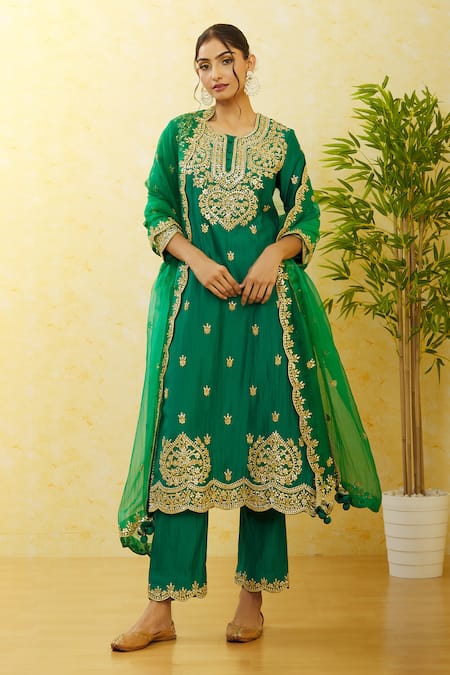 Surbhi Shah Floral Embroidered Kurta Pant Set 