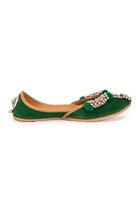 Buy_5elements_Green Velvet Ghungroo Embellished Juttis _Online_at_Aza_Fashions