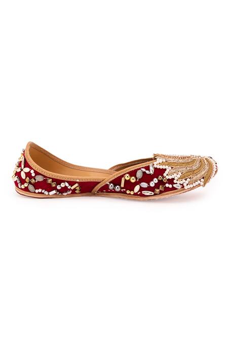 Shop_5elements_Maroon Embroidered Velvet Cutwork Floral Juttis _Online_at_Aza_Fashions