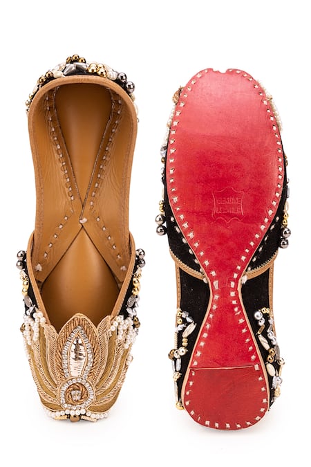 Shop_5elements_Black Velvet Cutwork Floral Embroidered Juttis _at_Aza_Fashions