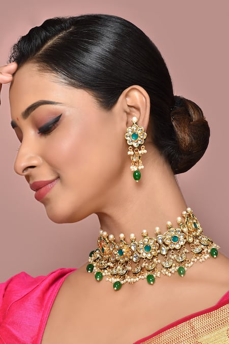 Samyukta Singhania Floral Stones & Pearl Embellished Choker Necklace Set 